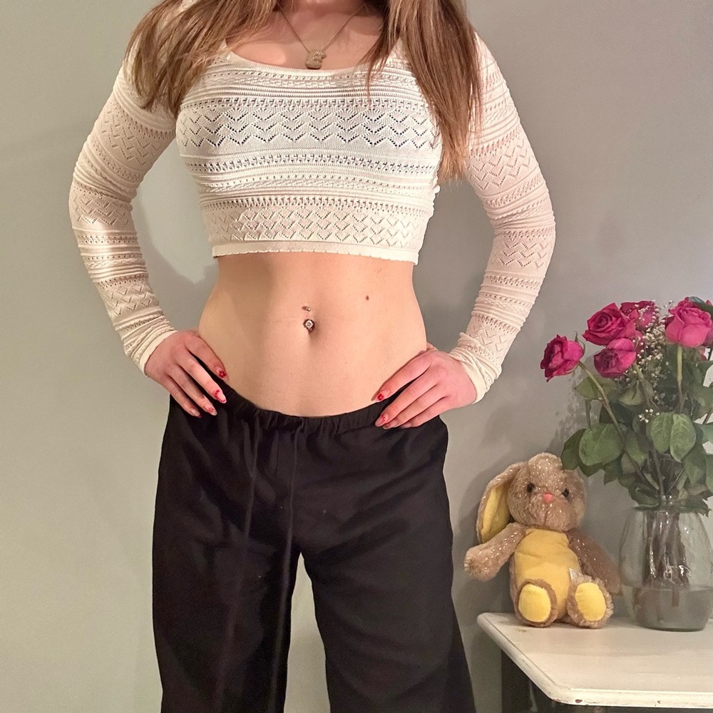 Bebe cream knit crop top